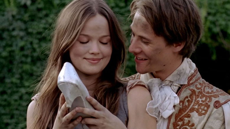 кадр из фильма Aschenputtel