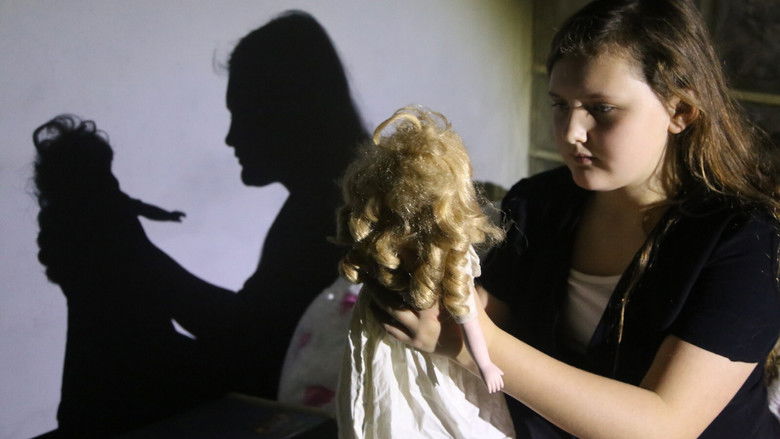 кадр из фильма Doll House