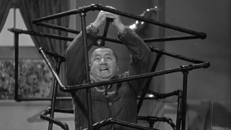 кадр из фильма A Plumbing We Will Go