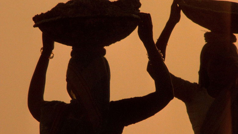 кадр из фильма Поваккатси