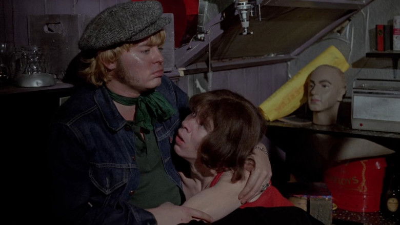 кадр из фильма Loot