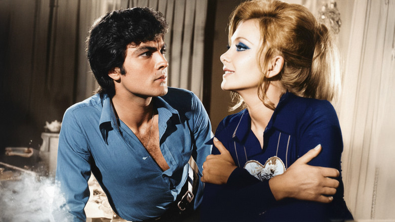 кадр из фильма Zambaklar Açarken