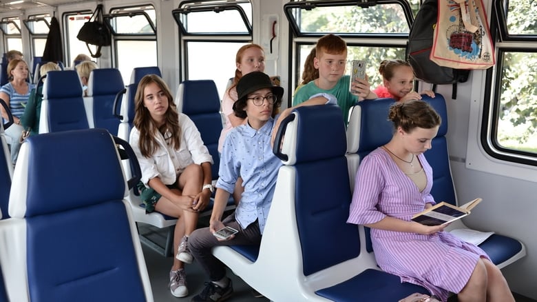 кадр из фильма 11 дітей з Моршина