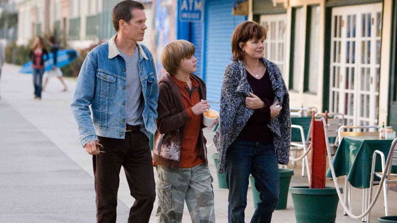 кадр из фильма Пути и путы