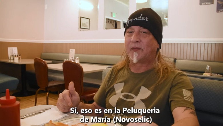 кадр из фильма BUSCANDO MI NIRVANA