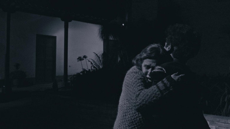 кадр из фильма Un muerto en el pueblo