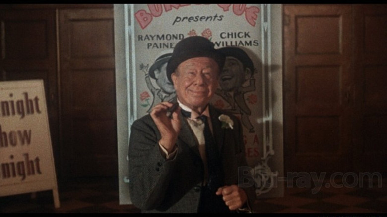 кадр из фильма The Night They Raided Minsky's