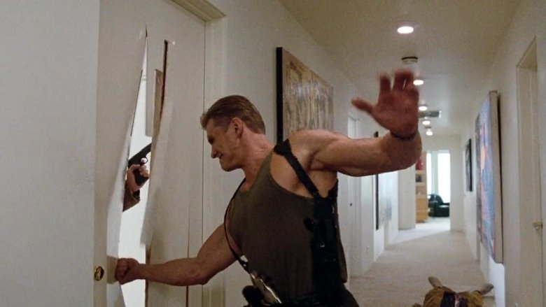 кадр из фильма Разборки в маленьком Токио