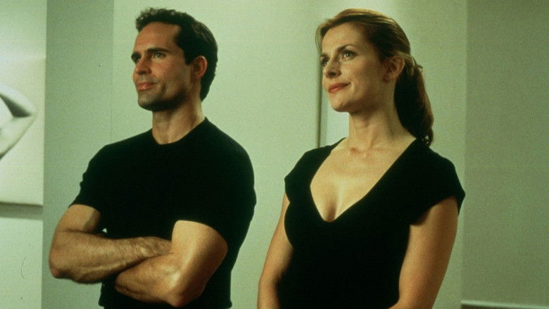 кадр из фильма Твои друзья и соседи