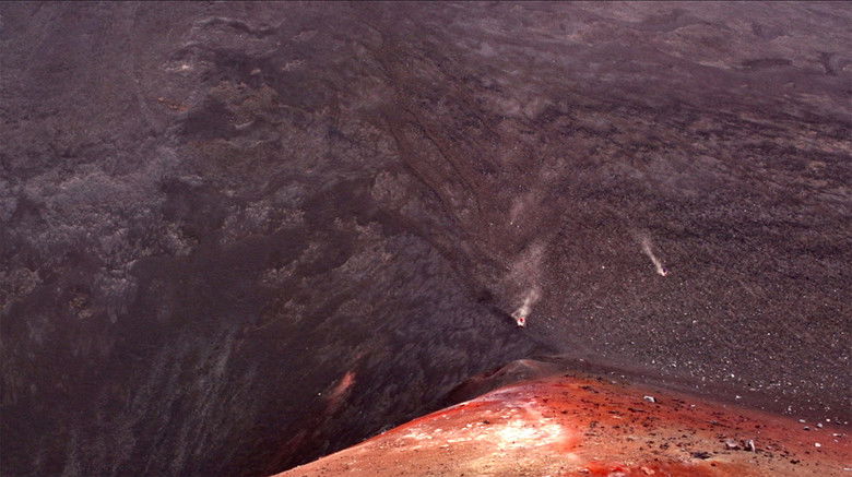 кадр из фильма Um Campo de Aviação