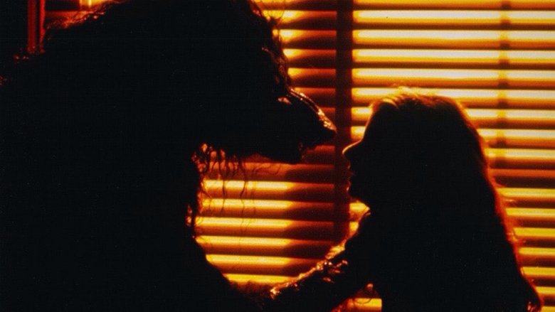 кадр из фильма Вой