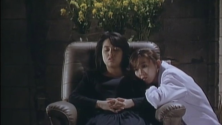 кадр из фильма 痴漢電車 あぶない太股