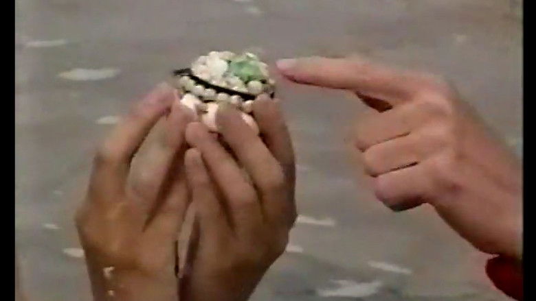 кадр из фильма The Call of the Sea