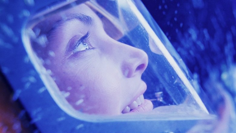 кадр из фильма Бездна