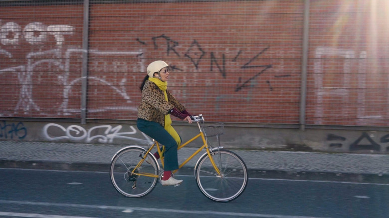 кадр из фильма Plenitude Solar