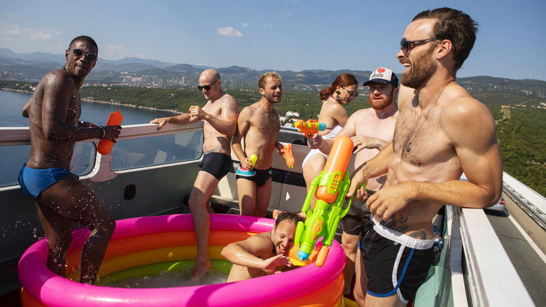 кадр из фильма Креветки в пайетках