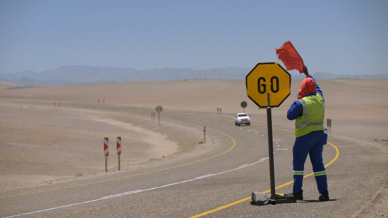 кадр из фильма Desert Paradise