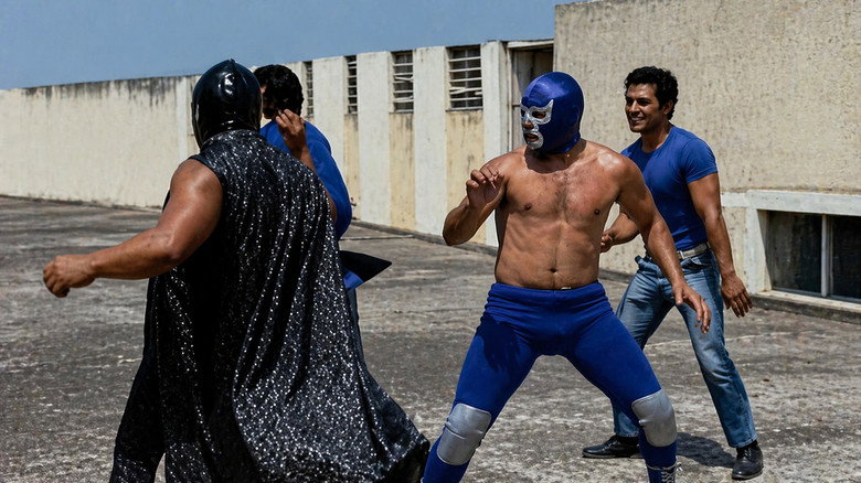 кадр из фильма Vuelven Los Campeones Justicieros