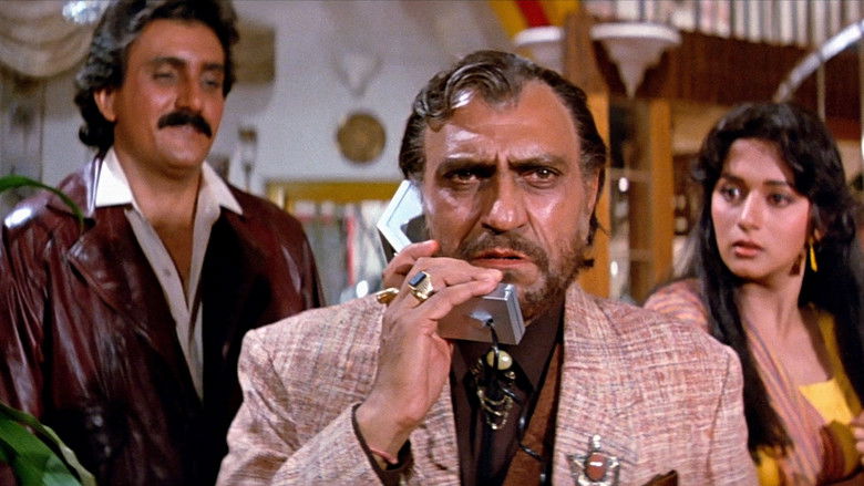 Трое разгневанных мужчин