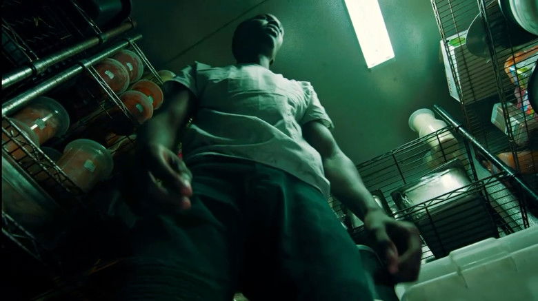 кадр из фильма Pot vs Kettle