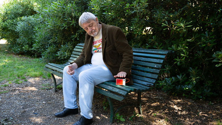 кадр из фильма La Radiolina