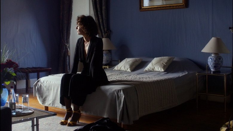 кадр из фильма Синяя комната