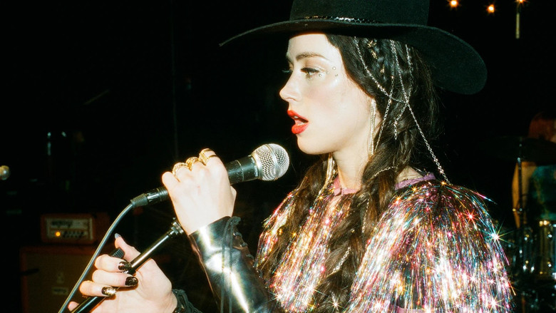 кадр из фильма Звезда на грани