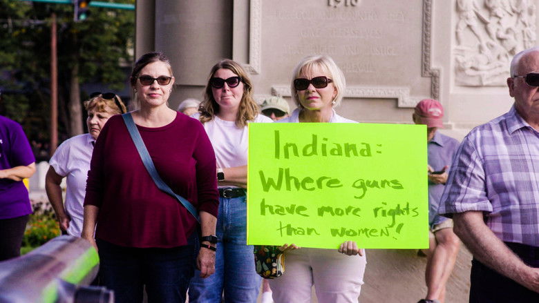 кадр из фильма Under G-d