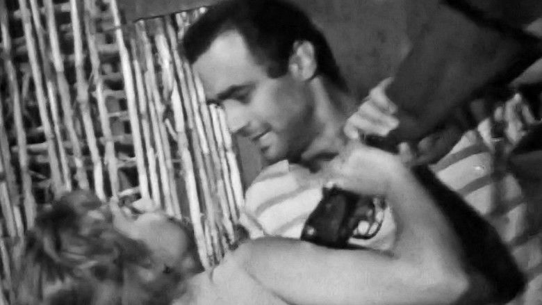 кадр из фильма Έρωτας Στους Αμμόλοφους