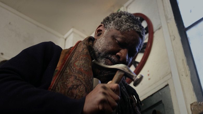 кадр из фильма Nos Empreintes