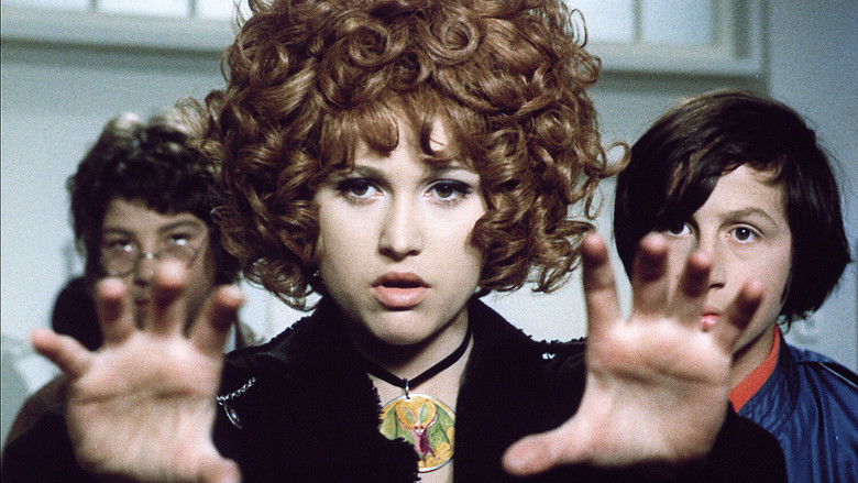 кадр из фильма Девушка на метле