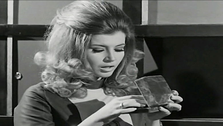 кадр из фильма عودة اخطر رجل في العالم