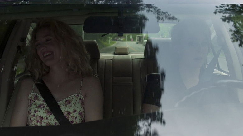 кадр из фильма L'appartement