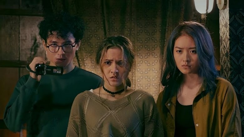 кадр из фильма Aku Tahu Kapan Kamu Mati: Desa Bunuh Diri