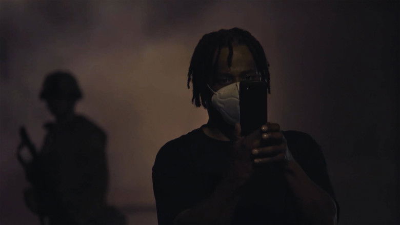 кадр из фильма American Selfie: One Nation Shoots Itself