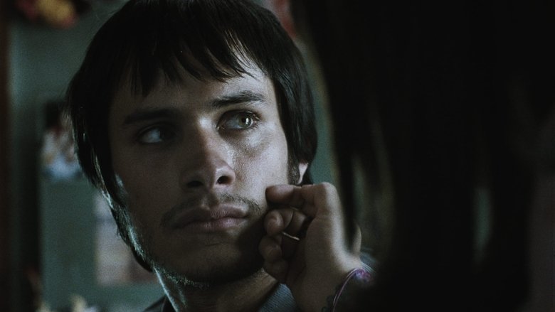 кадр из фильма Сука-любовь