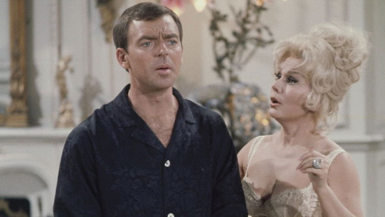 кадр из фильма Wake Me When the War Is Over