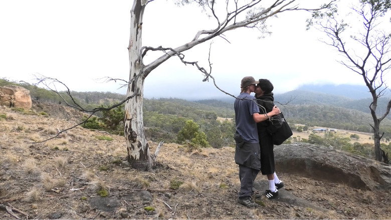 кадр из фильма Year of the Horse