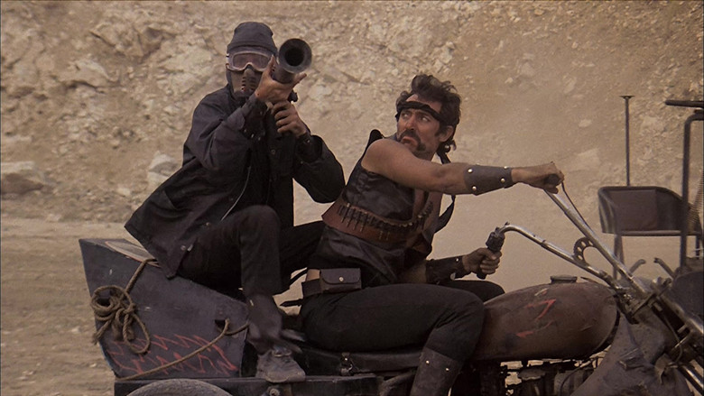 кадр из фильма Колеса в огне