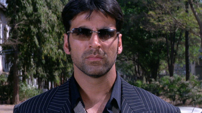 кадр из фильма У любви нет цены