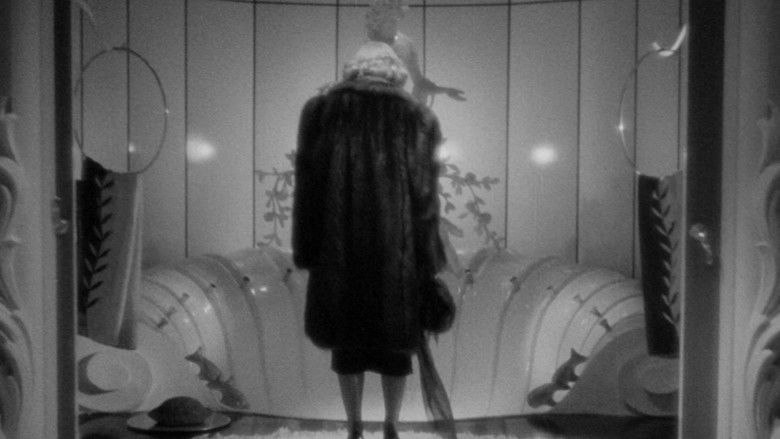 кадр из фильма Легкая жизнь