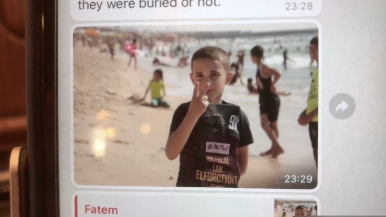 кадр из фильма Put your soul on your hand and walk