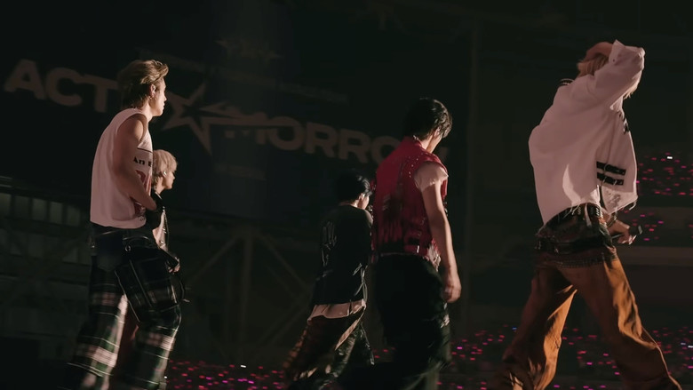 кадр из фильма TOMORROW X TOGETHER WORLD TOUR 'ACT : TOMORROW' IN SEOUL