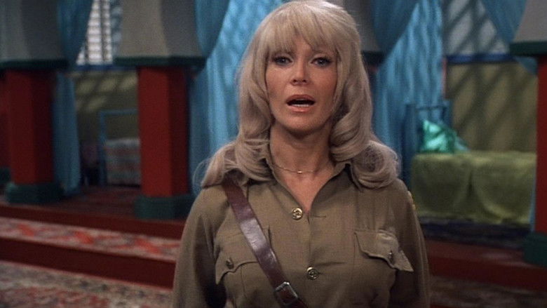 кадр из фильма Ильза — хранительница гарема нефтяного шейха