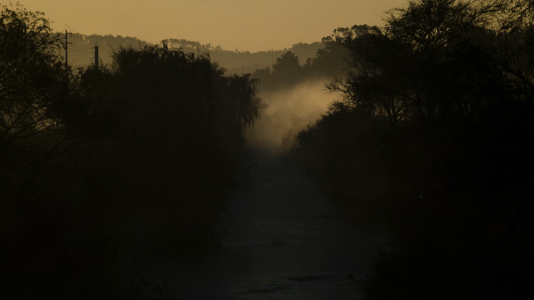 кадр из фильма Para lá da Margem