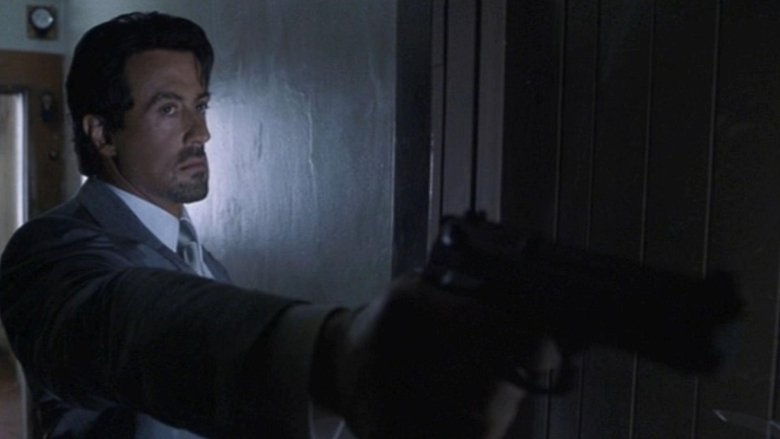 кадр из фильма Убрать Картера