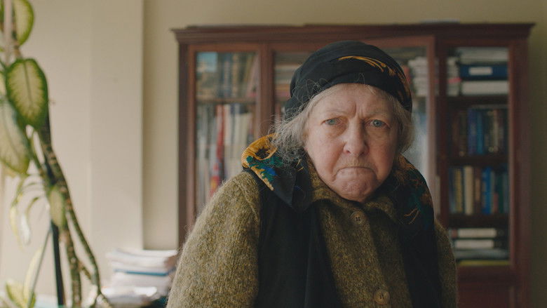 кадр из фильма Проклятый чиновник