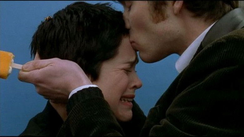 кадр из фильма На краю