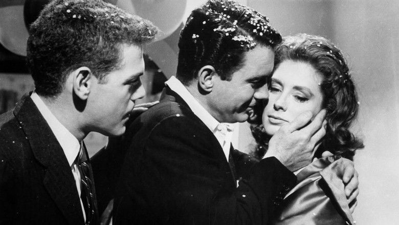 кадр из фильма The Interns