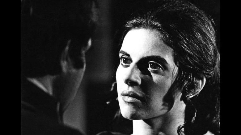 кадр из фильма Bajo el signo de la patria